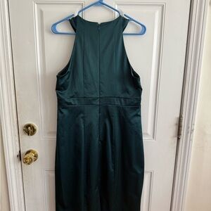 Elegant Green Sleeveless Dress